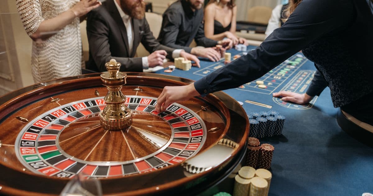 European roulette wheel illustrating how UK lotteries differ from raffles and prize draws